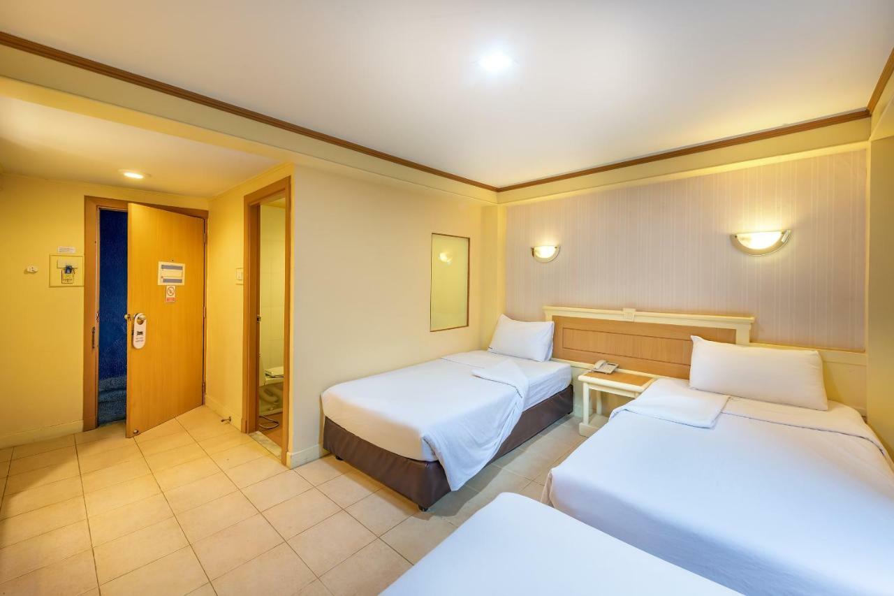 Patong Beachfront Boutique Hotel Exterior foto