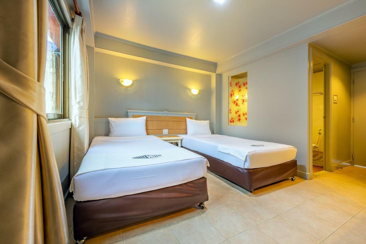 Patong Beachfront Boutique Hotel Exterior foto